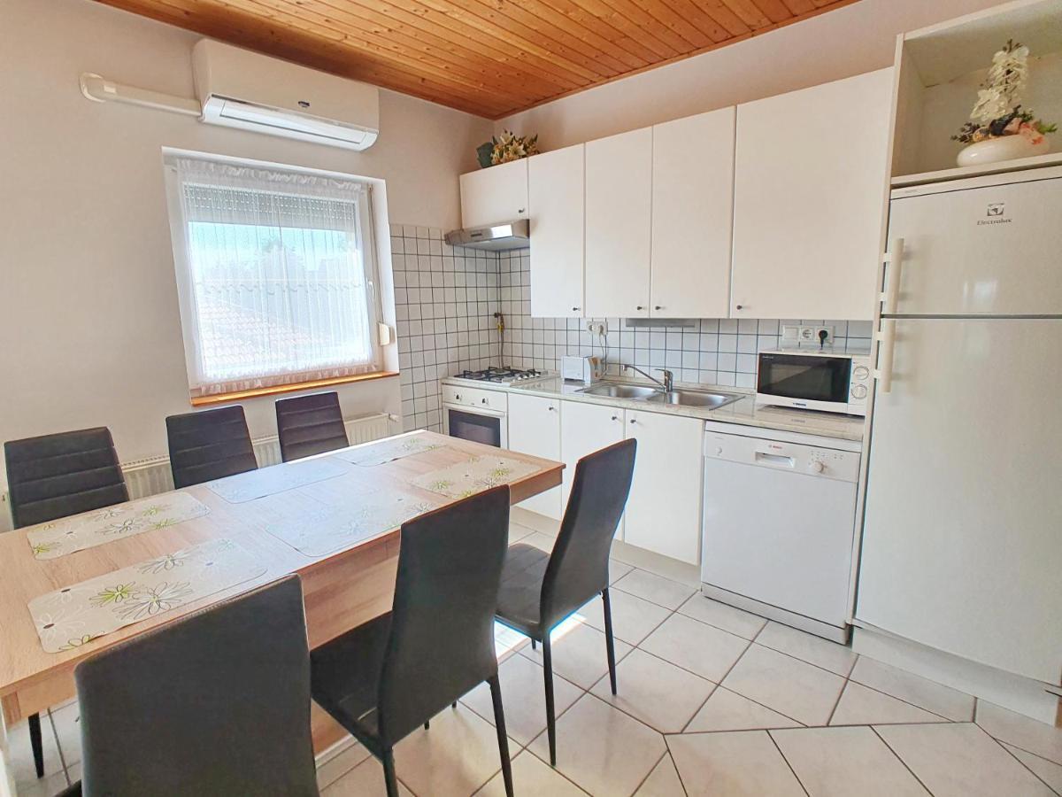 Krisztian Apartmanhaz Vonyarcvashegy Eksteriør bilde